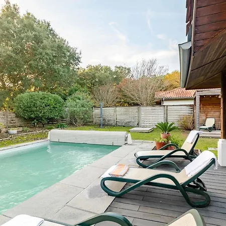 Дом отдыха 105 M Near The Ocean With Pool And Garden Мольез-е-Маа