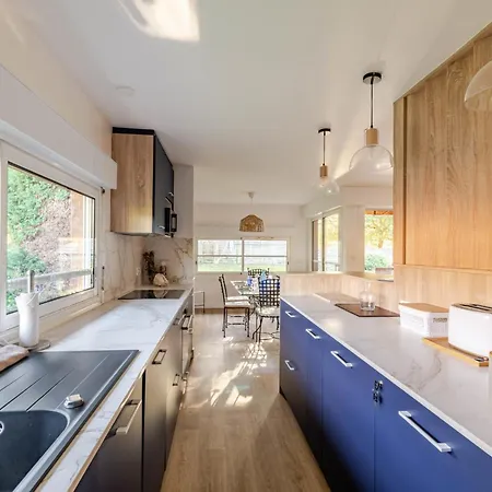 Дом отдыха 105 M Near The Ocean With Pool And Garden Мольез-е-Маа